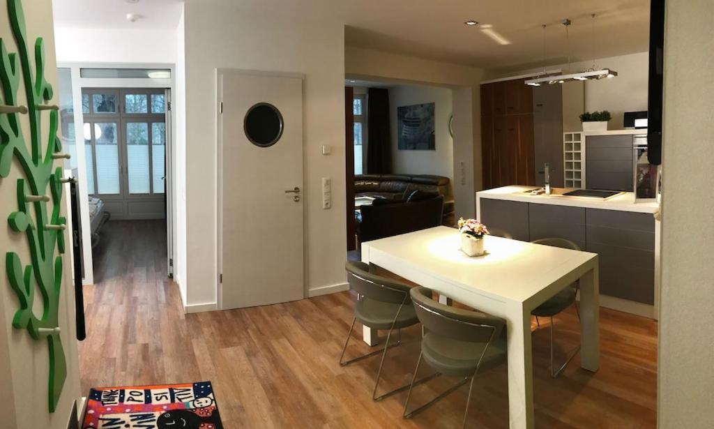 Exclusive Fewo In Warnemuende, 150M To The Beach, 2 Bathrooms, 2 Bedrooms, Sauna, Wifi And Much More. Росток Екстер'єр фото